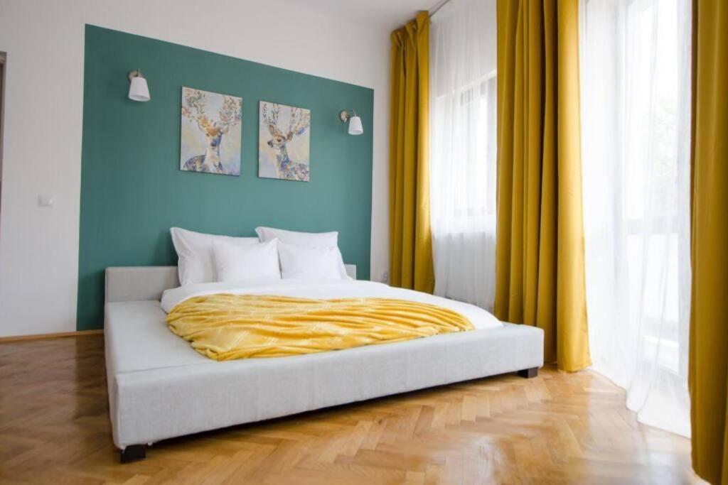 Stylized And Modern Apartment In بوخارست المظهر الخارجي الصورة